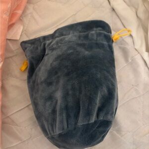 NEW Travel Essentials Inflatable Sleeping Pump Up Pillow Comfy